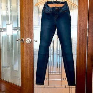 Denim fueled brand jeans size 3 not juniors- can’t select woman 3?!